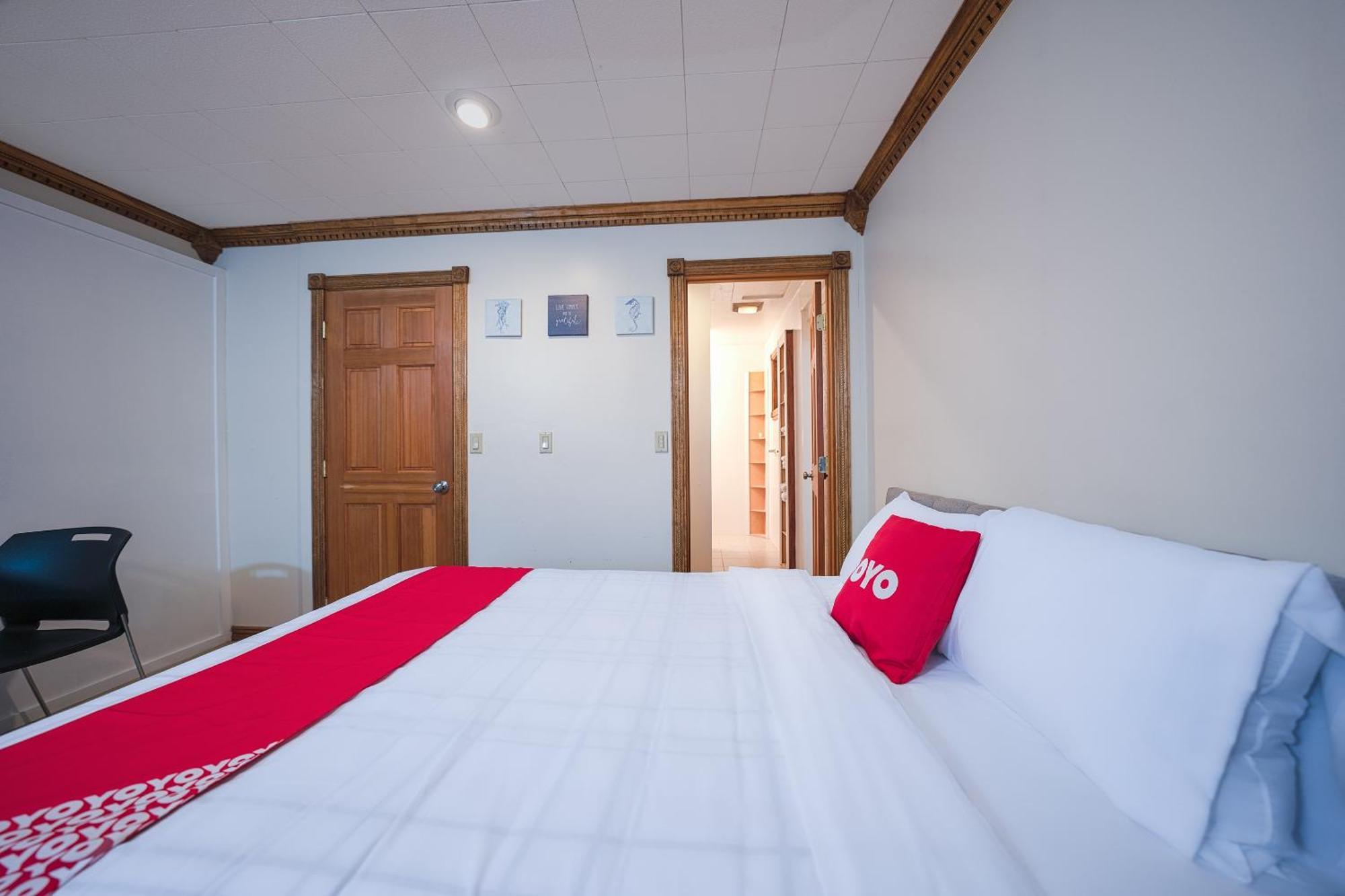 Oyo Hotel Portland Or Near Airport Gresham Esterno foto