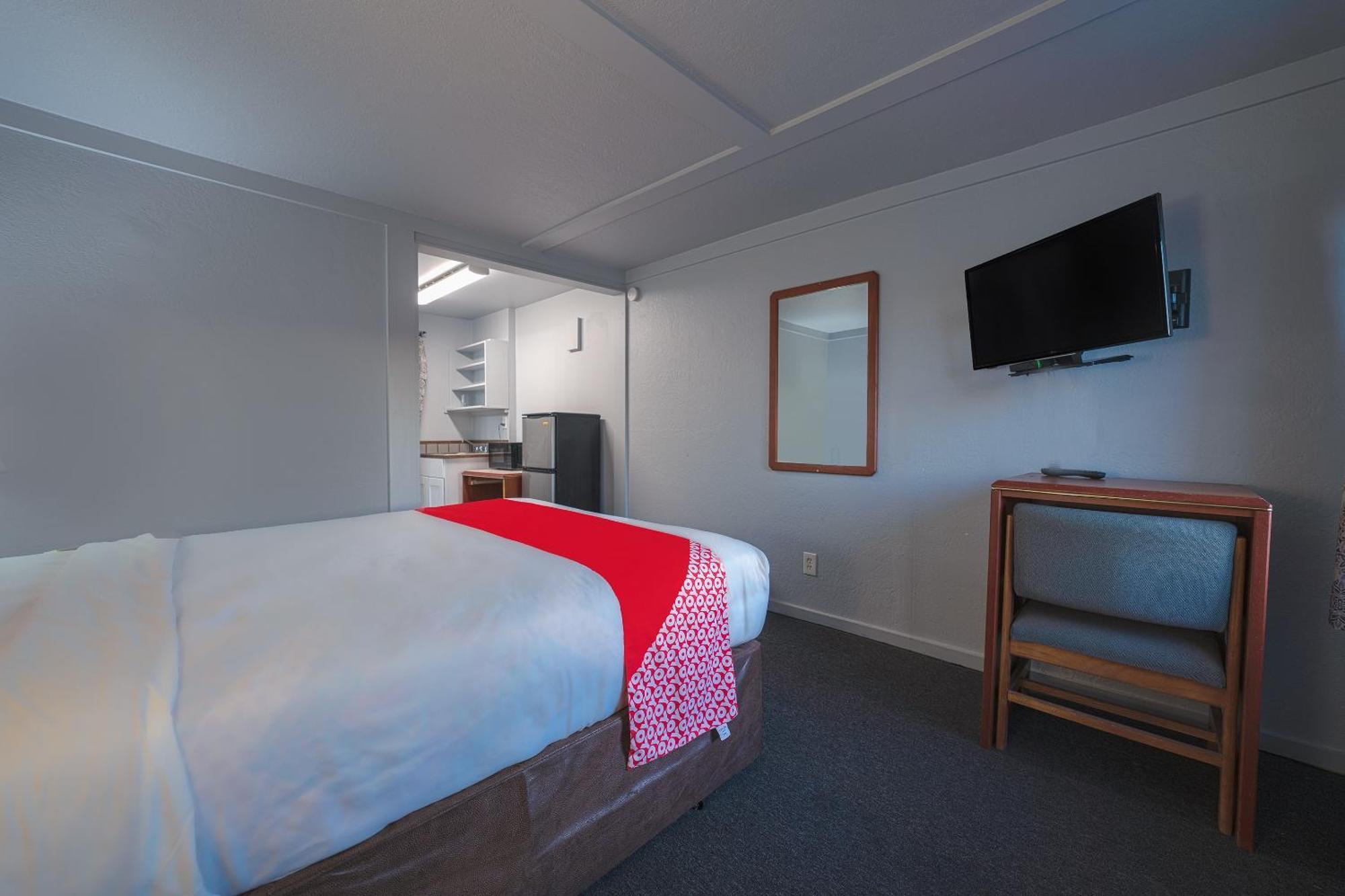 Oyo Hotel Portland Or Near Airport Gresham Esterno foto