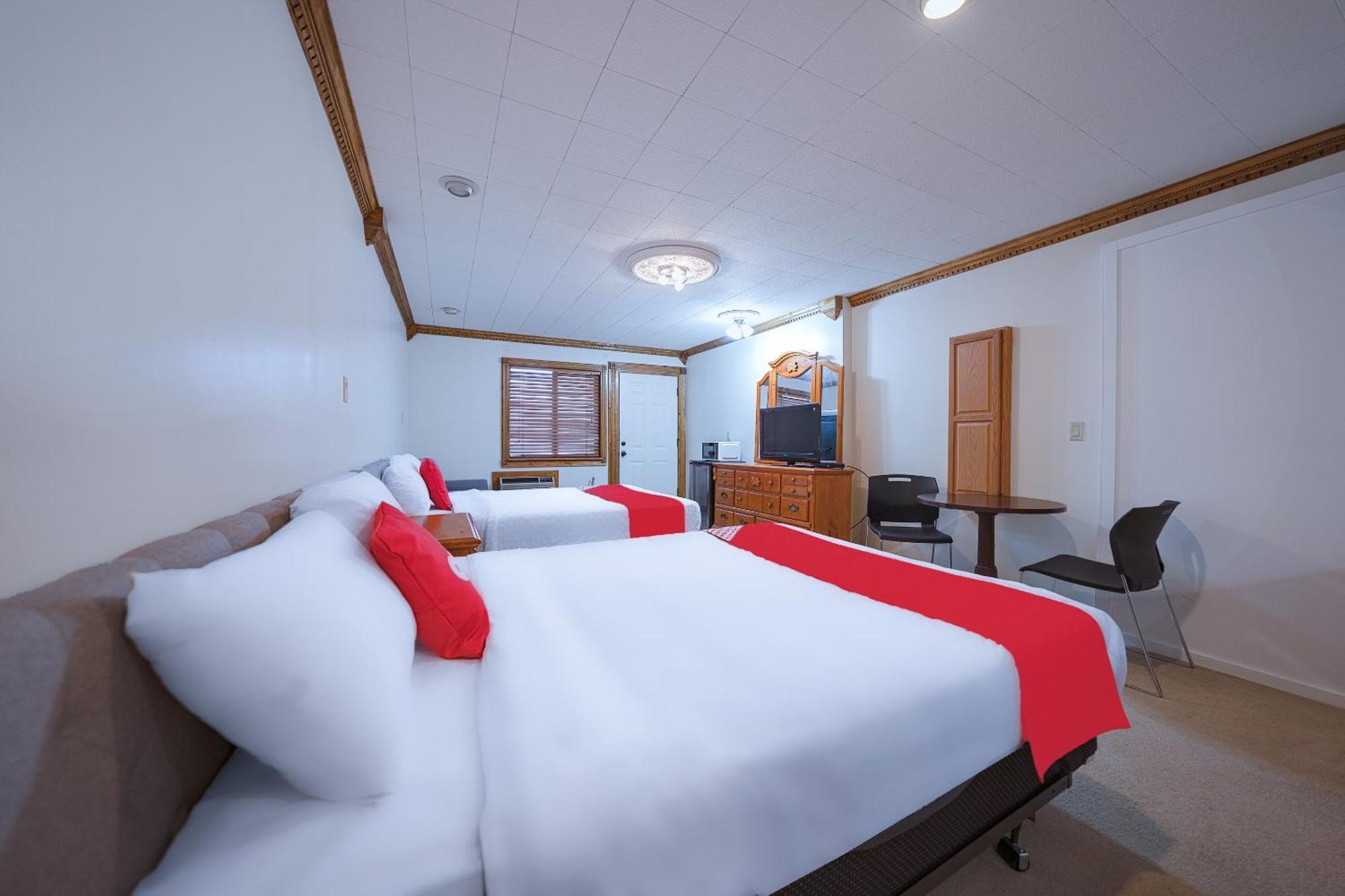 Oyo Hotel Portland Or Near Airport Gresham Esterno foto