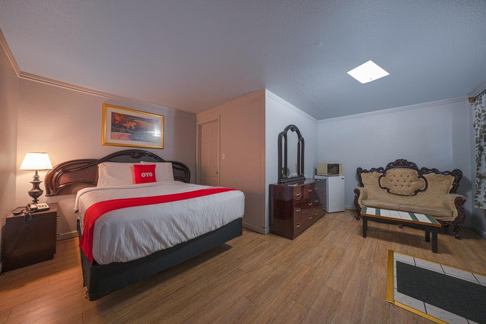 Oyo Hotel Portland Or Near Airport Gresham Esterno foto