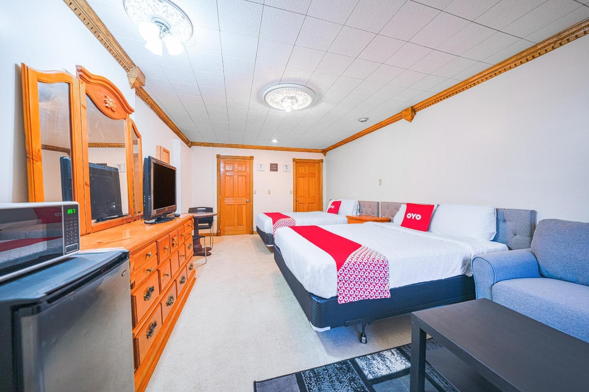 Oyo Hotel Portland Or Near Airport Gresham Esterno foto