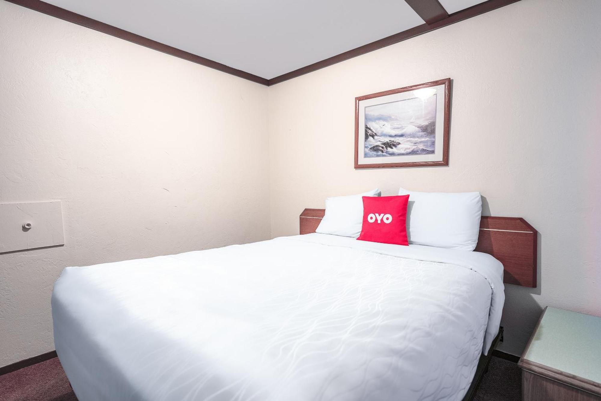 Oyo Hotel Portland Or Near Airport Gresham Esterno foto
