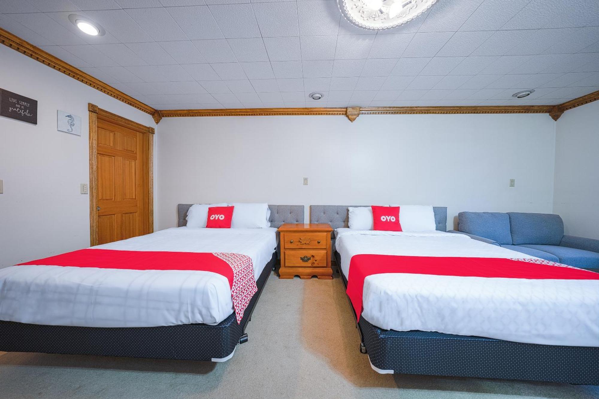 Oyo Hotel Portland Or Near Airport Gresham Esterno foto