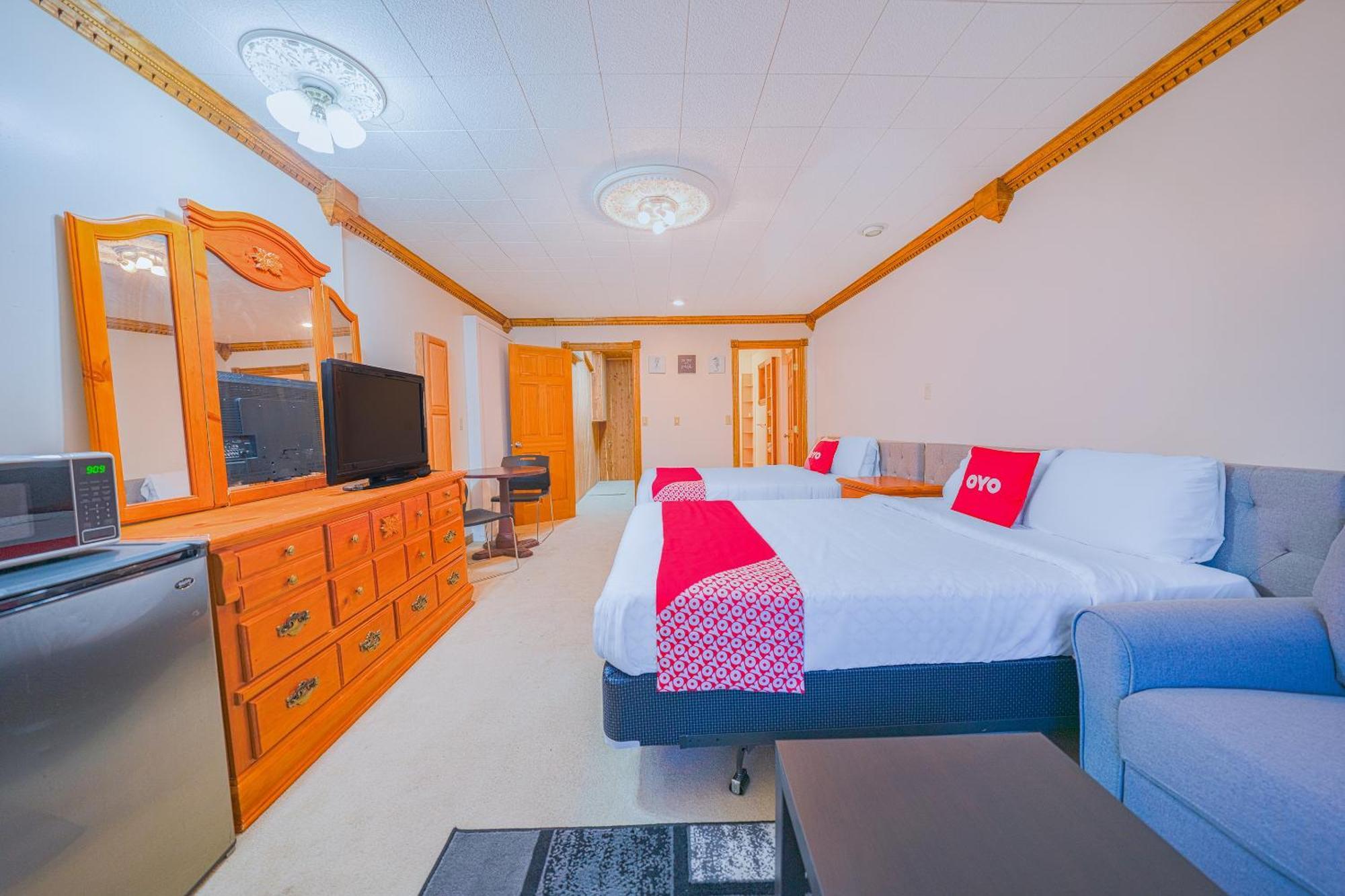 Oyo Hotel Portland Or Near Airport Gresham Esterno foto