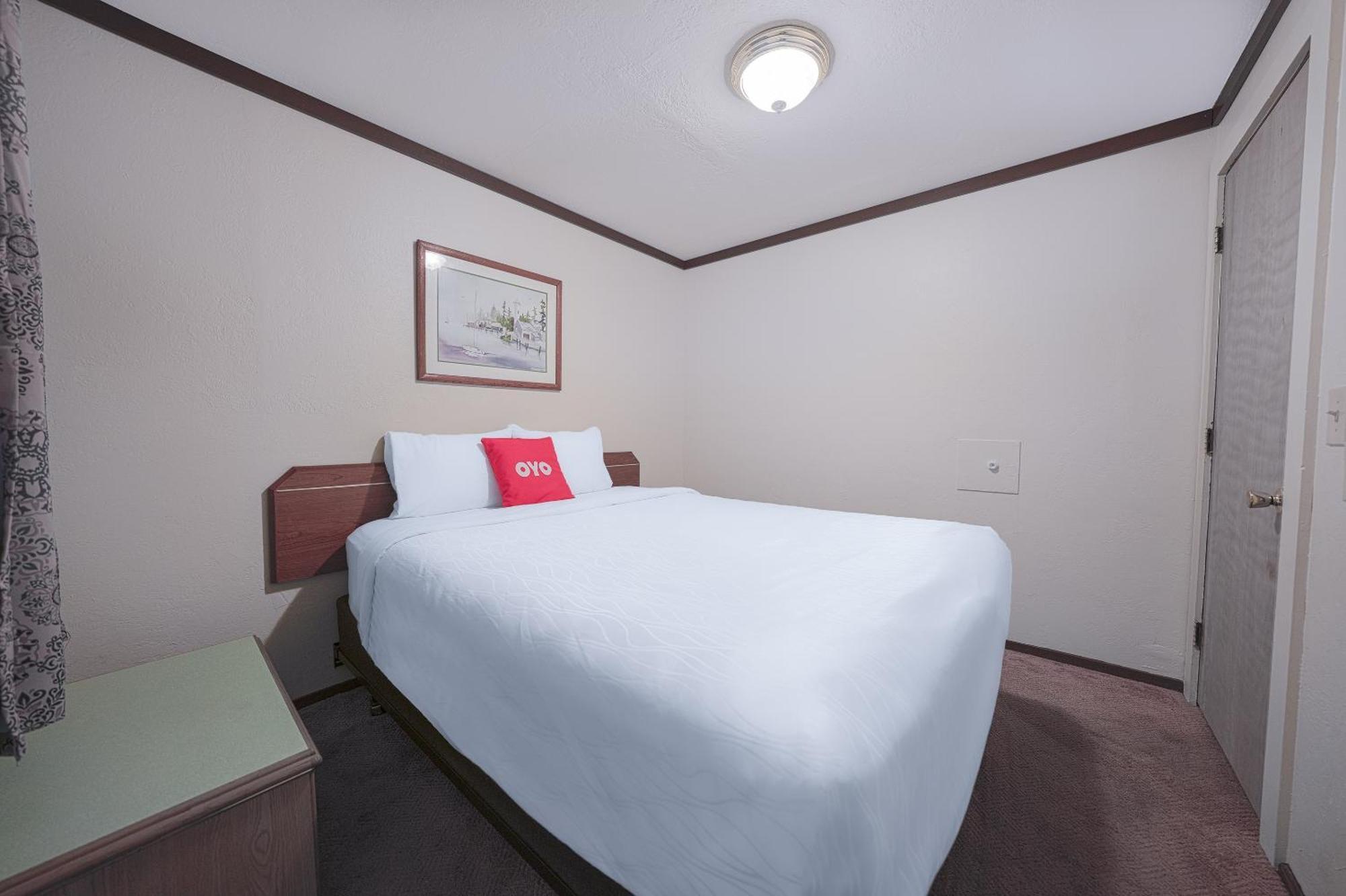 Oyo Hotel Portland Or Near Airport Gresham Esterno foto