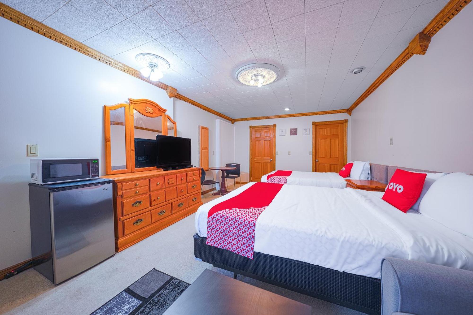 Oyo Hotel Portland Or Near Airport Gresham Esterno foto